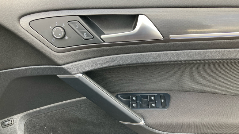 Volkswagen Golf 1.4 TSI GTE 5dr DSG Hatchback